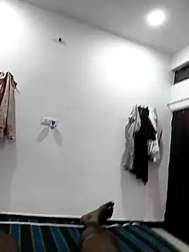 Snapshot of Chanderi19 chatting on October 8, 2025, 4:19 pm Chanderi19 online show from October 8, 2025, 4:19 pm