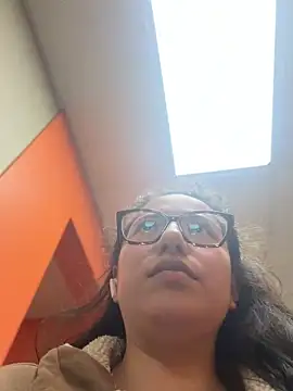 Chelsyleslyy online show from May 21, 2026, 11:18 am