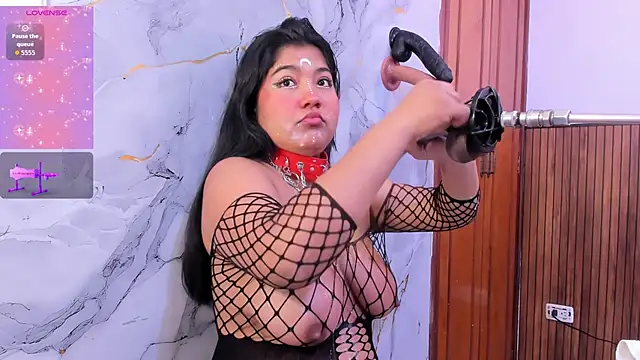 mysticlatina1 online show from March 27, 2026, 12:17 pm