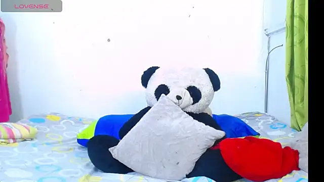 Snapshot of Gracce-Smith chatting on November 5, 2025, 7:50 pm Gracce-Smith online show from November 5, 2025, 7:50 pm