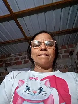 Lucerito-Hot online show from January 14, 2026, 2:26 am