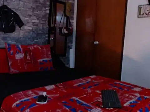 Snapshot of Inferno_Molly chatting on December 3, 2025, 4:13 am Inferno Molly online show from December 3, 2025, 4:13 am