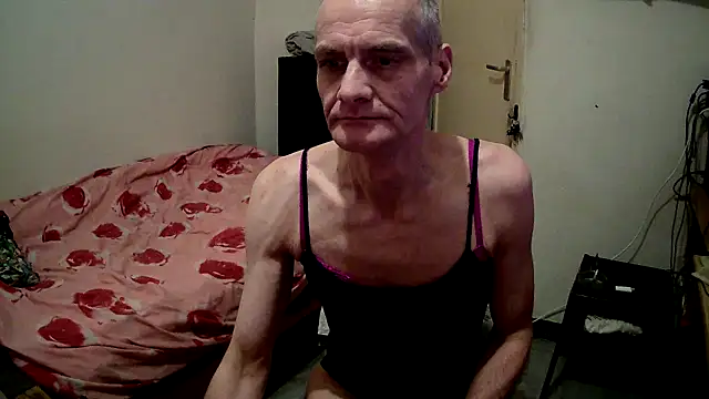 Snapshot of hobybobbi chatting on October 11, 2025, 4:52 pm hobybobbi online show from October 11, 2025, 4:52 pm