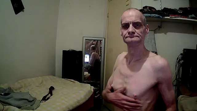 Snapshot of hobybobbi chatting on October 8, 2025, 6:08 pm hobybobbi online show from October 8, 2025, 6:08 pm