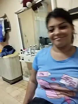 merylinbebe online show from October 6, 2025, 2:02 am