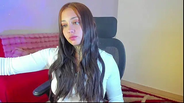 Snapshot of SofiaBermudez chatting on November 11, 2025, 3:01 am SofiaBermudez online show from November 11, 2025, 3:01 am