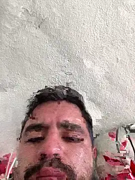 Snapshot of aalvaro98 chatting on November 30, 2025, 5:36 pm aalvaro98 online show from November 30, 2025, 5:36 pm