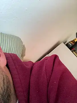 Snapshot of aalvaro98 chatting on March 3, 2026, 5:20 pm aalvaro98 online show from March 3, 2026, 5:20 pm