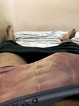 cookie-n-cream online show from September 13, 2025, 5:24 pm