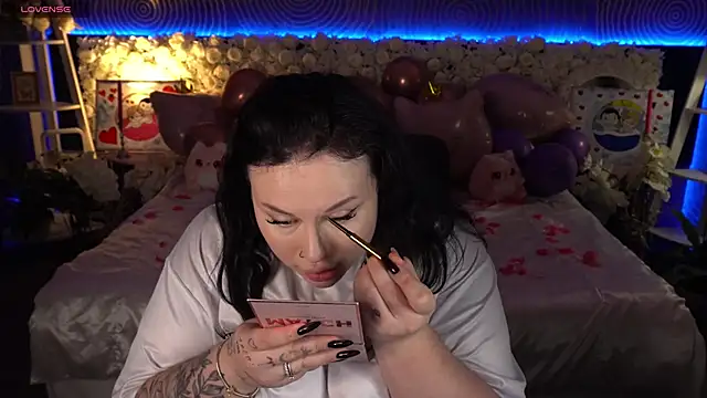 Snapshot of SerahMirabeli chatting on February 28, 2026, 8:19 pm SerahMirabeli online show from February 28, 2026, 8:19 pm