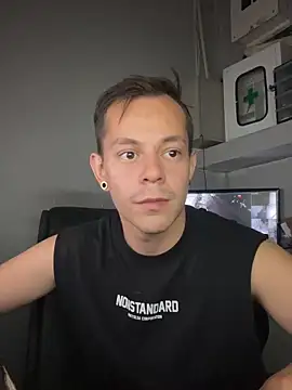 Snapshot of dimitryivanovv chatting on October 14, 2025, 6:36 am dimitryivanovv online show from October 14, 2025, 6:36 am