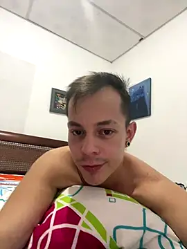 Snapshot of dimitryivanovv chatting on October 2, 2025, 4:43 pm dimitryivanovv online show from October 2, 2025, 4:43 pm