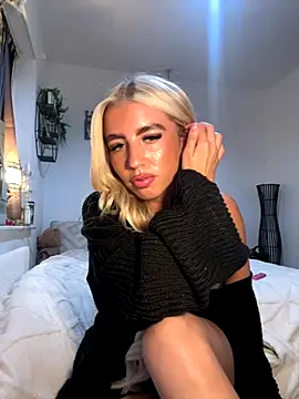 BlondeBetty online show from September 11, 2025, 6:19 pm