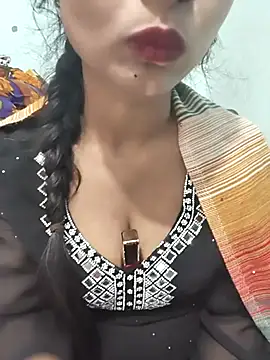 Itz Mayra  online show from February 1, 2026, 10:46 am