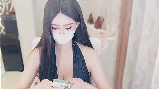 Snapshot of Aurora-77 chatting on October 26, 2025, 4:07 pm Aurora-77 online show from October 26, 2025, 4:07 pm