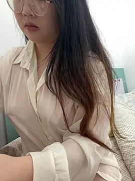 xxwang20 online show from April 15, 2026, 5:39 pm