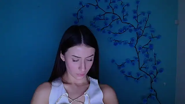 Snapshot of AlisaBubbles chatting on December 19, 2025, 7:55 am AlisaBubbles online show from December 19, 2025, 7:55 am