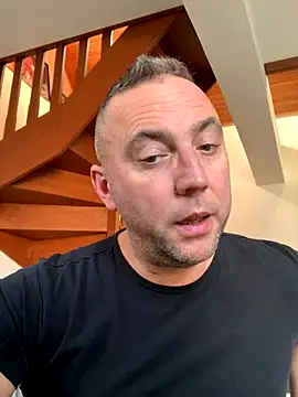 Snapshot of Marronglace1 chatting on December 15, 2025, 1:17 pm Marronglace1 online show from December 15, 2025, 1:17 pm