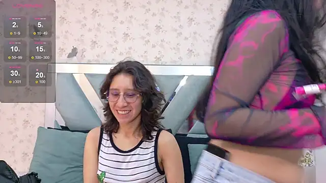 jupiterysaturno online show from September 18, 2025, 4:43 pm