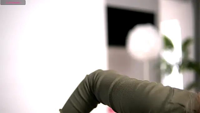 Snapshot of NattyLust chatting on October 30, 2025, 10:24 am NattyLust online show from October 30, 2025, 10:24 am