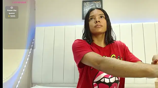 Snapshot of kendra_lux1 chatting on February 10, 2026, 12:59 pm kendra lux1 online show from February 10, 2026, 12:59 pm