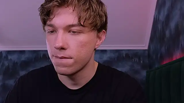 Snapshot of MarkShot_ chatting on November 14, 2025, 5:27 pm MarkShot online show from November 14, 2025, 5:27 pm