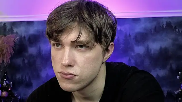 Snapshot of MarkShot_ chatting on December 16, 2025, 12:04 am MarkShot online show from December 16, 2025, 12:04 am