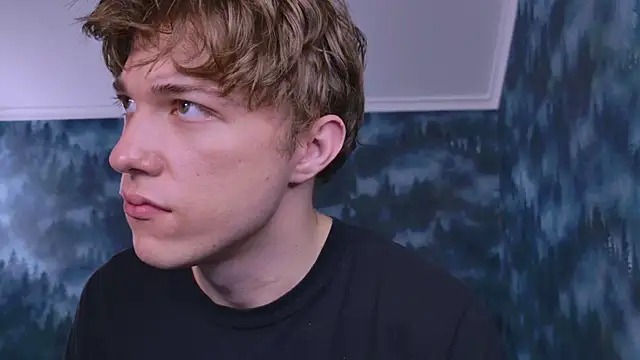 Snapshot of MarkShot_ chatting on October 24, 2025, 4:39 pm MarkShot online show from October 24, 2025, 4:39 pm