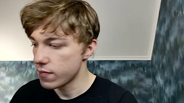 Snapshot of MarkShot_ chatting on November 4, 2025, 6:33 pm MarkShot online show from November 4, 2025, 6:33 pm