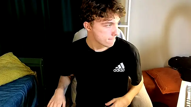 Snapshot of MarkShot_ chatting on September 27, 2025, 2:45 pm MarkShot online show from September 27, 2025, 2:45 pm