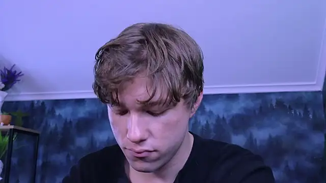 Snapshot of MarkShot_ chatting on December 2, 2025, 5:25 pm MarkShot online show from December 2, 2025, 5:25 pm