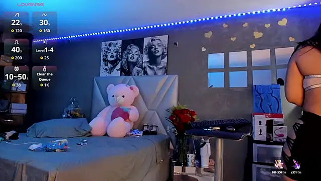 sexyzoe 69 online show from September 21, 2025, 2:44 pm