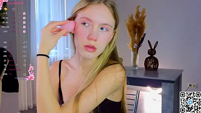 Snapshot of Succubelle chatting on November 24, 2025, 6:24 am Succubelle online show from November 24, 2025, 6:24 am