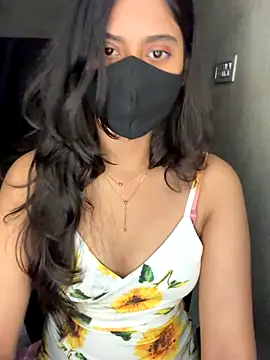 Snapshot of Tanya-mittal chatting on October 22, 2025, 1:49 am Tanya-mittal online show from October 22, 2025, 1:49 am