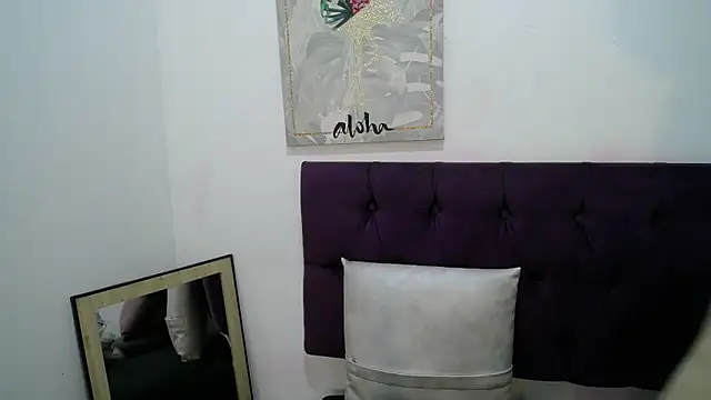 SofiaKitty-love online show from December 21, 2025, 11:01 am