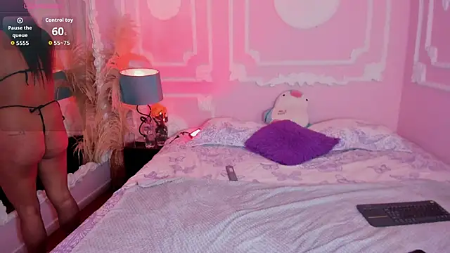 EmilyBorch online show from March 25, 2026, 12:04 pm