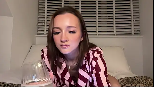 Snapshot of misstressmiaa chatting on November 30, 2025, 9:15 pm misstressmiaa online show from November 30, 2025, 9:15 pm