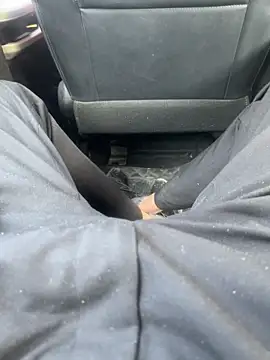 Snapshot of your-hugehard-ashi chatting on December 3, 2025, 5:30 am your-hugehard-ashi online show from December 3, 2025, 5:30 am