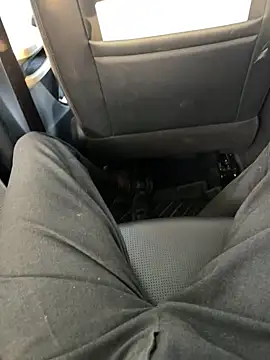 Snapshot of your-hugehard-ashi chatting on October 13, 2025, 11:12 am your-hugehard-ashi online show from October 13, 2025, 11:12 am