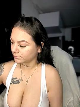 Snapshot of Megaan__More chatting on October 25, 2025, 2:44 am Megaan More online show from October 25, 2025, 2:44 am