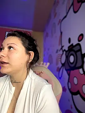 Snapshot of Megaan__More chatting on November 7, 2025, 2:38 am Megaan More online show from November 7, 2025, 2:38 am