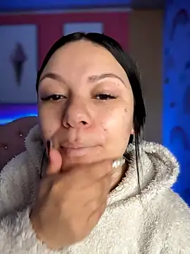 Snapshot of Megaan__More chatting on December 2, 2025, 1:39 am Megaan More online show from December 2, 2025, 1:39 am