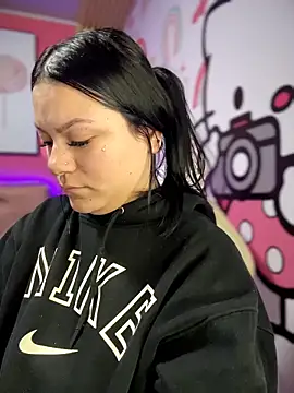 Snapshot of Megaan__More chatting on November 13, 2025, 1:09 am Megaan More online show from November 13, 2025, 1:09 am