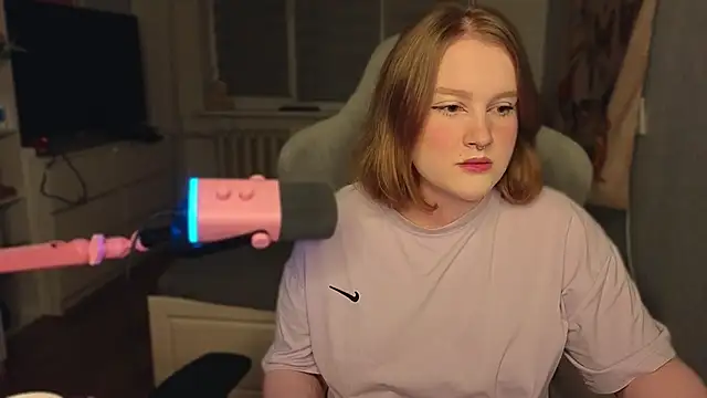 Snapshot of OliviaBlade chatting on October 1, 2025, 2:21 pm OliviaBlade online show from October 1, 2025, 2:21 pm