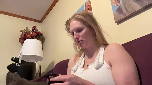 bubblytempest online show from September 30, 2025, 9:10 pm