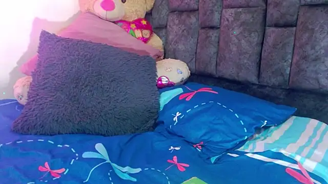 Snapshot of Charlotte_Landry__ chatting on December 16, 2025, 6:45 pm Charlotte Landry online show from December 16, 2025, 6:45 pm