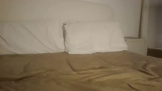 Snapshot of RenRoseXXX chatting on November 7, 2025, 11:19 pm RenRoseXXX online show from November 7, 2025, 11:19 pm