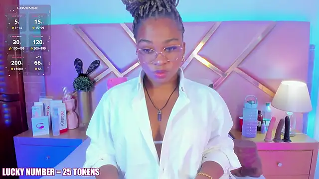 SophieSinclair online show from March 28, 2026, 12:50 pm