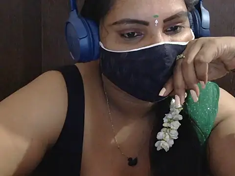 Snapshot of Nisha-telugu chatting on November 1, 2025, 5:51 pm Nisha-telugu online show from November 1, 2025, 5:51 pm