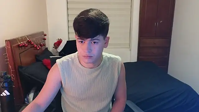 tightncuteass online show from November 22, 2025, 11:25 pm